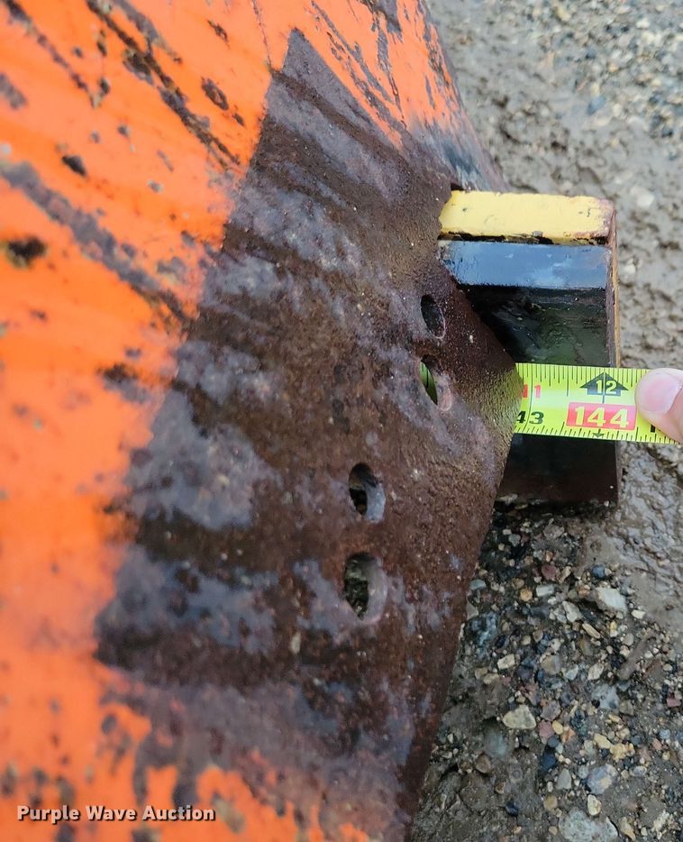 image for item DX6975 2002 Sterling LT9500 dump truck