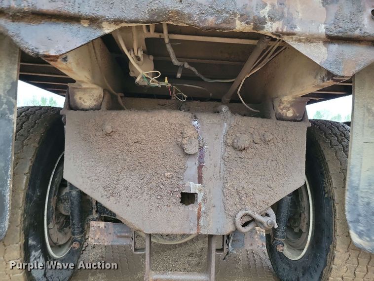 image for item DX6975 2002 Sterling LT9500 dump truck