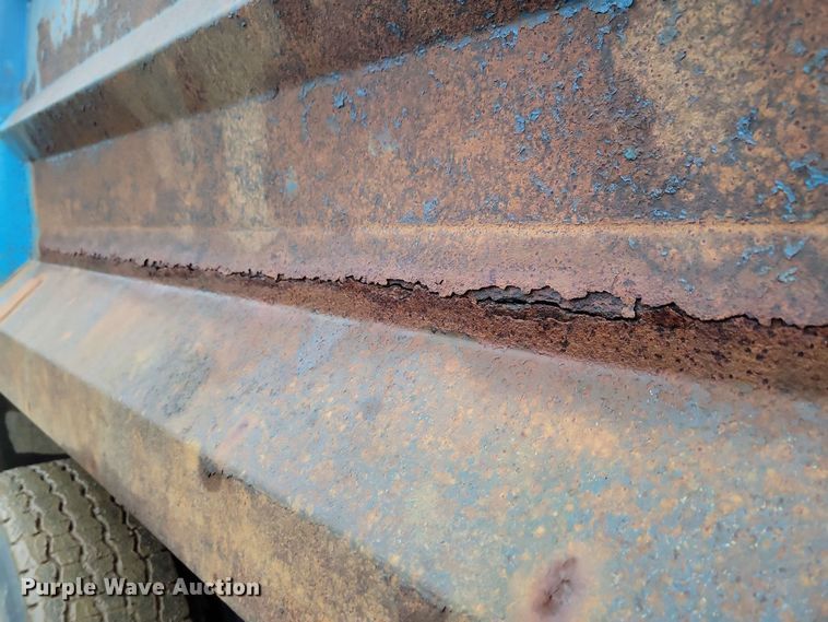 image for item DX6975 2002 Sterling LT9500 dump truck