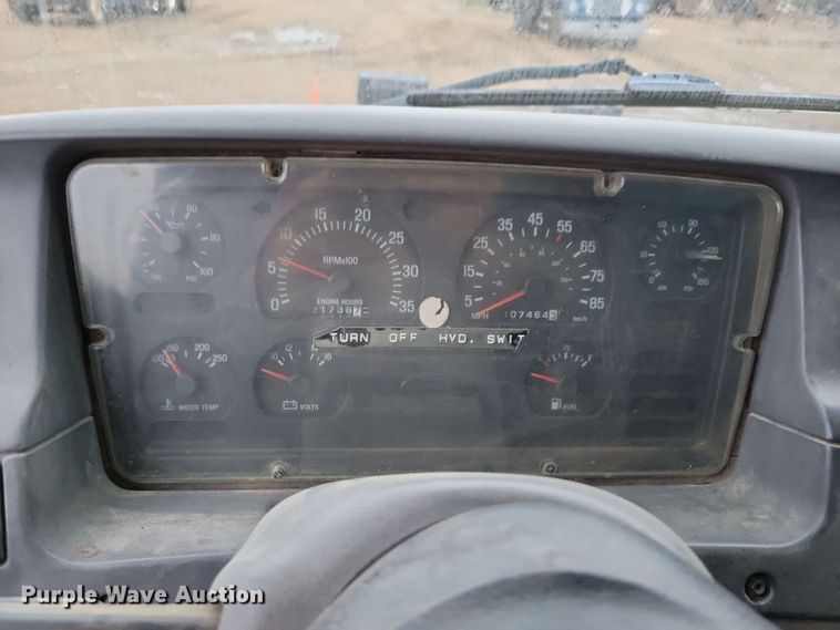 image for item DX6975 2002 Sterling LT9500 dump truck