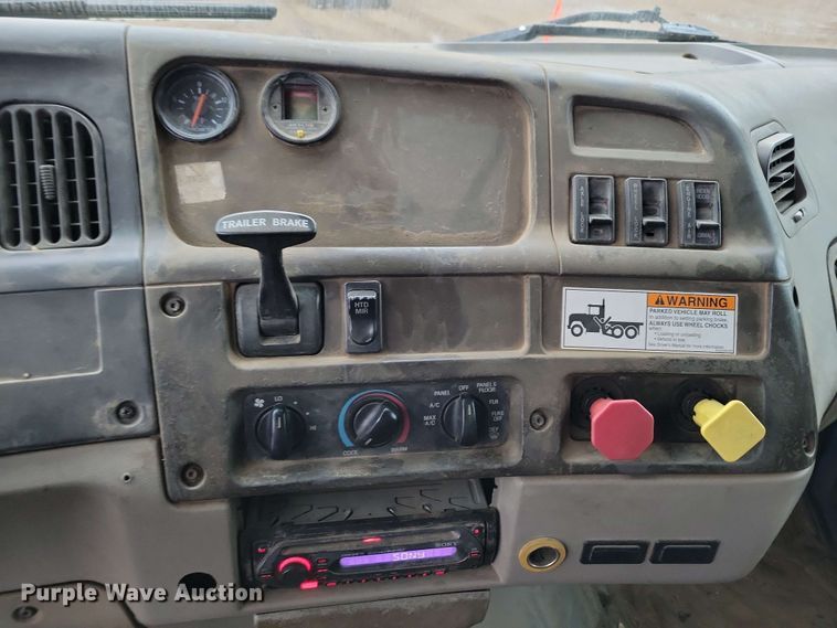 image for item DX6975 2002 Sterling LT9500 dump truck