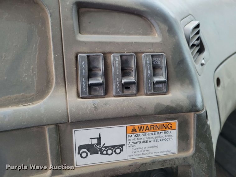 image for item DX6975 2002 Sterling LT9500 dump truck