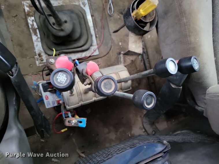 image for item DX6975 2002 Sterling LT9500 dump truck