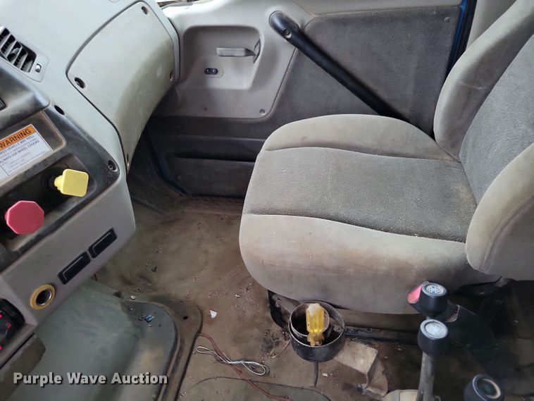 image for item DX6975 2002 Sterling LT9500 dump truck