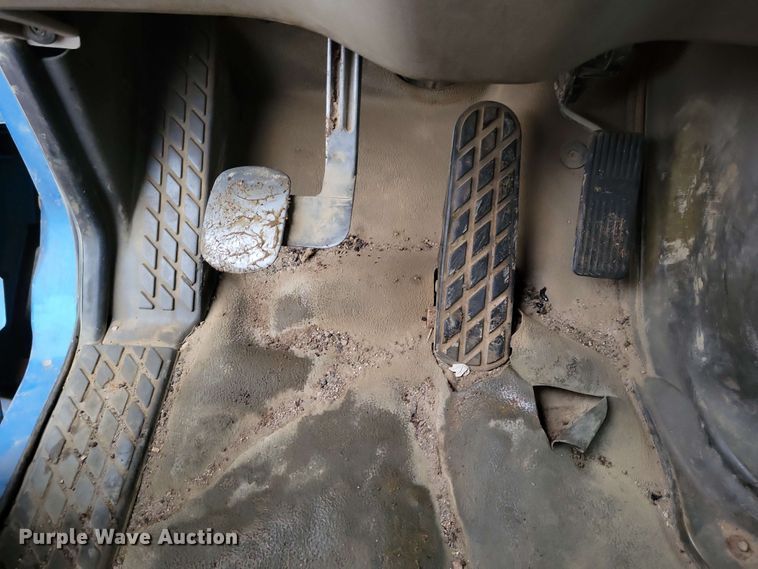 image for item DX6975 2002 Sterling LT9500 dump truck