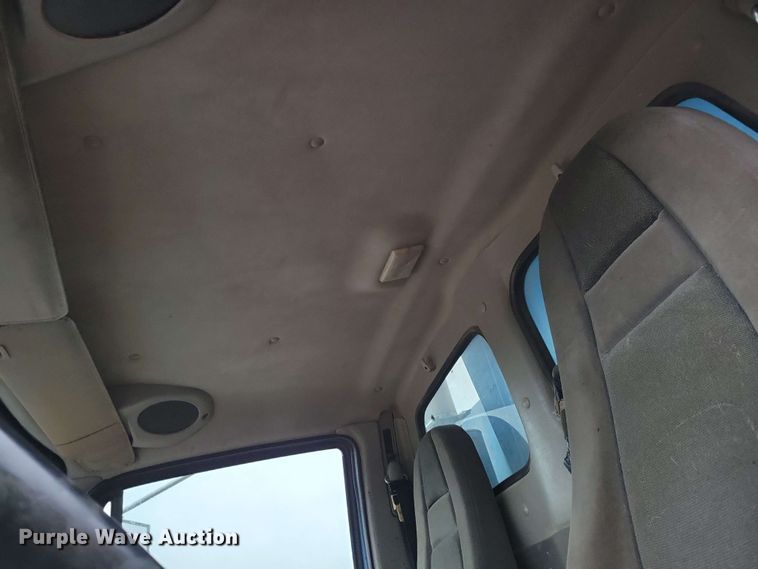 image for item DX6975 2002 Sterling LT9500 dump truck