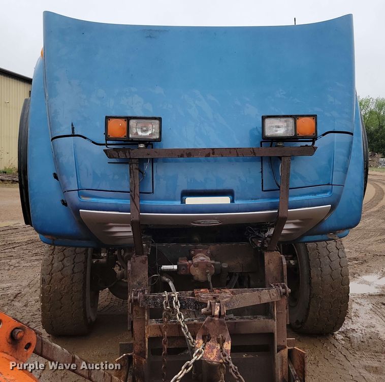 image for item DX6975 2002 Sterling LT9500 dump truck