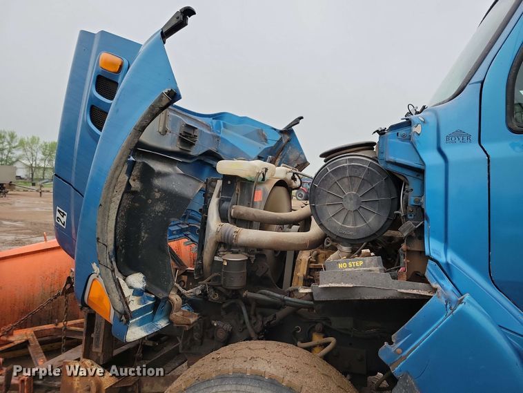 image for item DX6975 2002 Sterling LT9500 dump truck