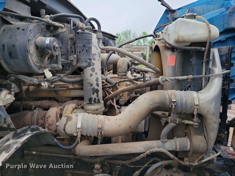 image for item DX6975 2002 Sterling LT9500 dump truck