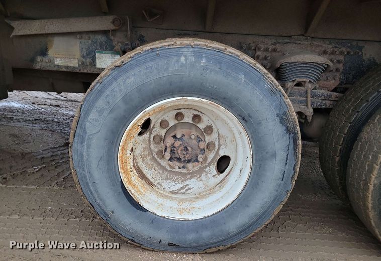 image for item DX6975 2002 Sterling LT9500 dump truck