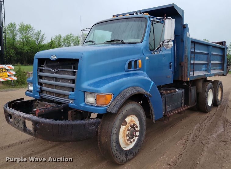 image for item DX6976 2000 Sterling LT9500 dump truck