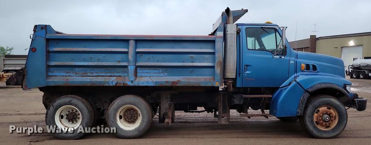 image for item DX6976 2000 Sterling LT9500 dump truck