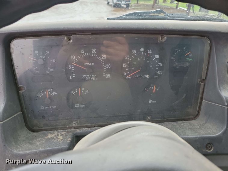 image for item DX6976 2000 Sterling LT9500 dump truck