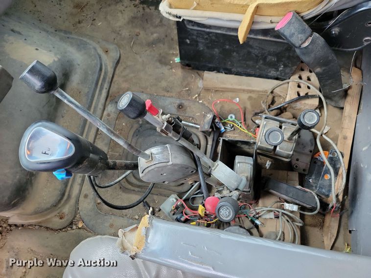 image for item DX6976 2000 Sterling LT9500 dump truck