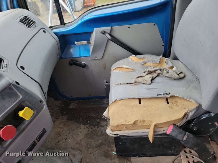 image for item DX6976 2000 Sterling LT9500 dump truck