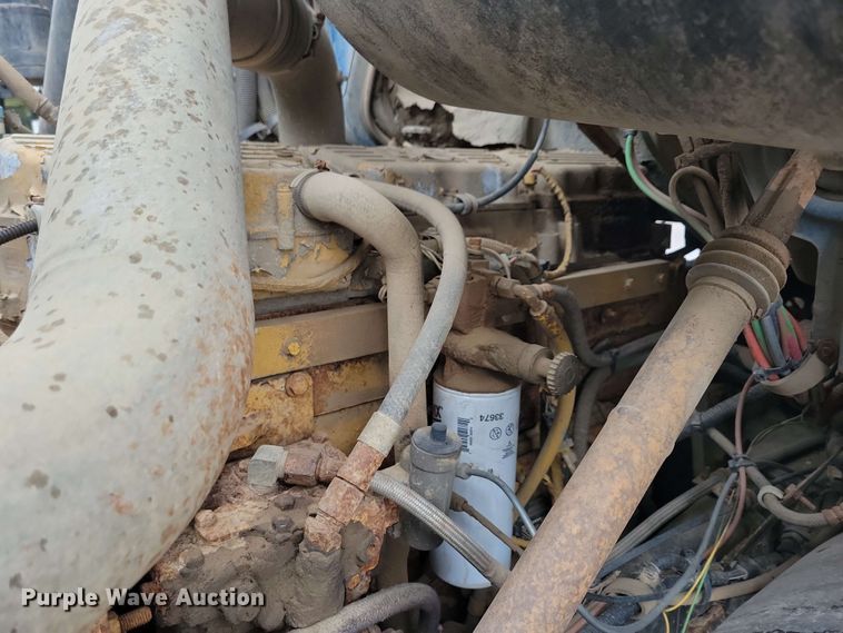 image for item DX6976 2000 Sterling LT9500 dump truck