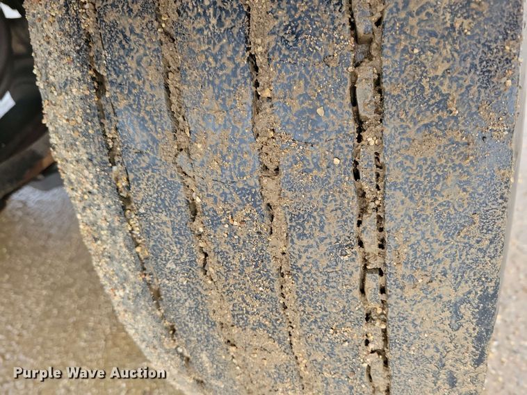 image for item DX6976 2000 Sterling LT9500 dump truck