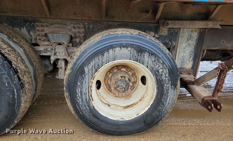 image for item DX6976 2000 Sterling LT9500 dump truck