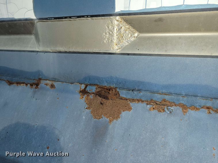 image for item DX6977 1989 Ford LT9000 dump truck