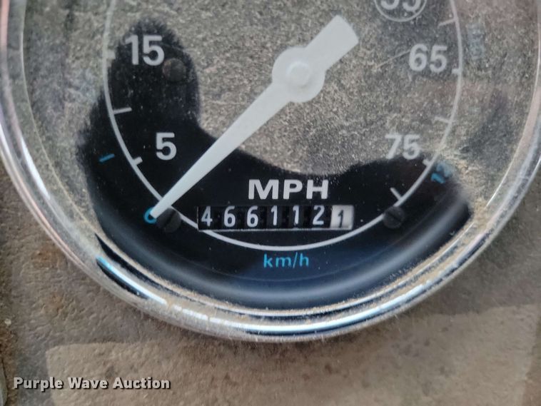 image for item DX6977 1989 Ford LT9000 dump truck