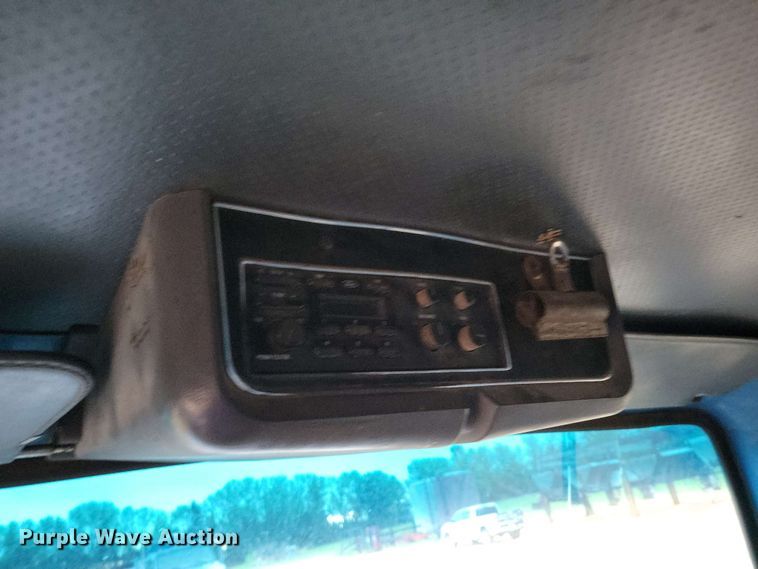 image for item DX6977 1989 Ford LT9000 dump truck