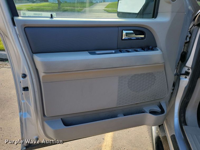 image for item DX6986 2014 Ford Expedition  SUV