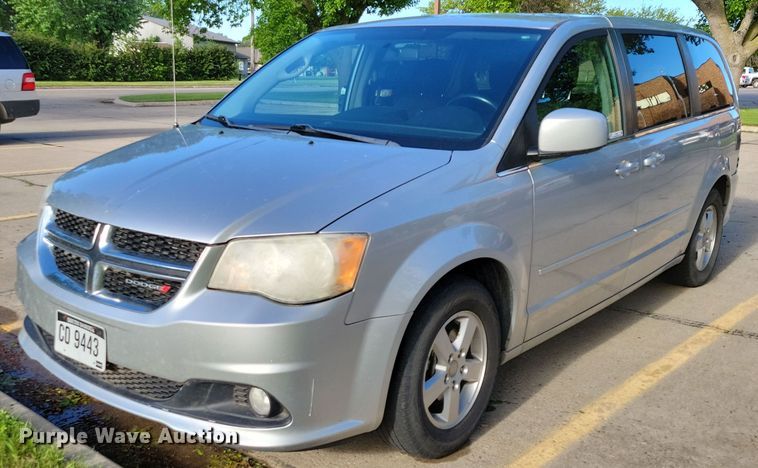 image for item DX6987 2012 Dodge Grand Caravan Crew van