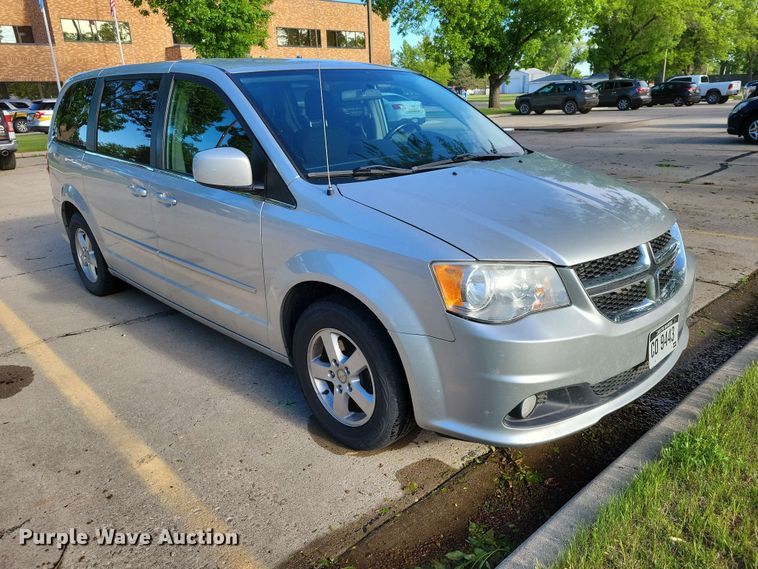 image for item DX6987 2012 Dodge Grand Caravan Crew van