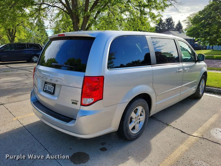 image for item DX6987 2012 Dodge Grand Caravan Crew van