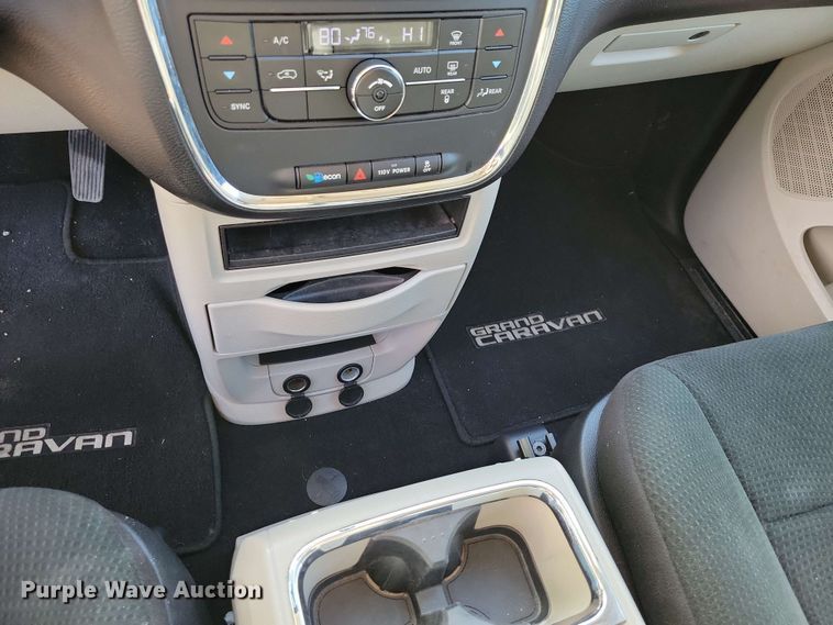 image for item DX6987 2012 Dodge Grand Caravan Crew van