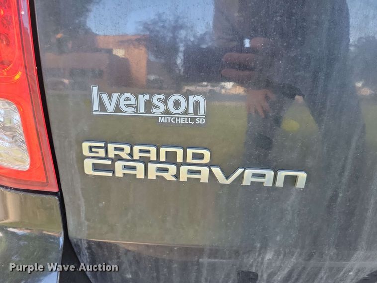 image for item DX6988 2012 Dodge Grand Caravan van