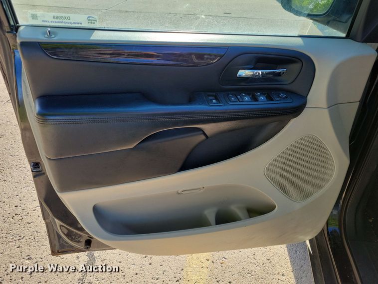 image for item DX6988 2012 Dodge Grand Caravan van