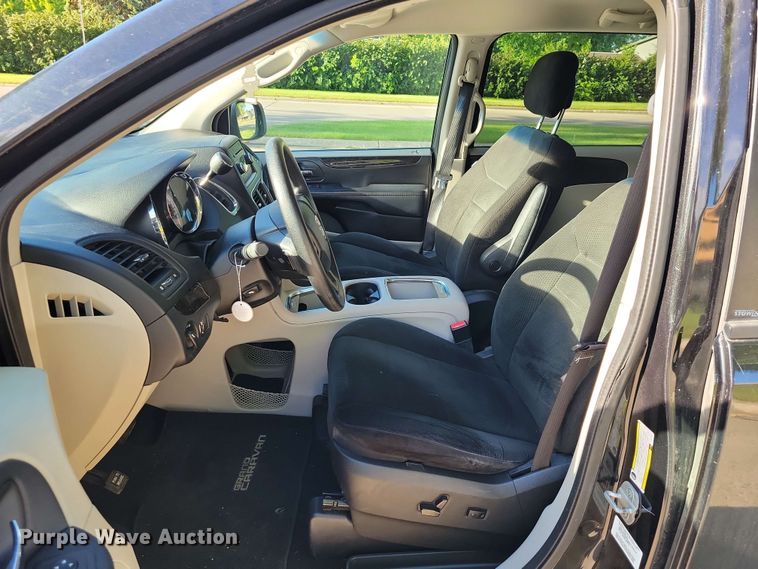 image for item DX6988 2012 Dodge Grand Caravan van