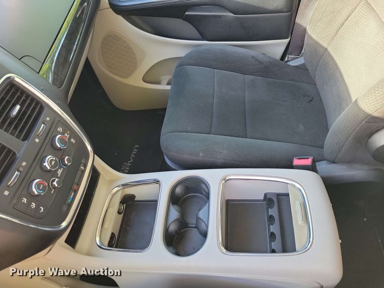 image for item DX6988 2012 Dodge Grand Caravan van