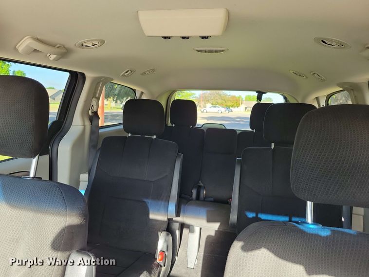 image for item DX6988 2012 Dodge Grand Caravan van