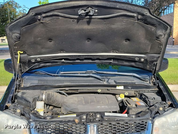 image for item DX6988 2012 Dodge Grand Caravan van