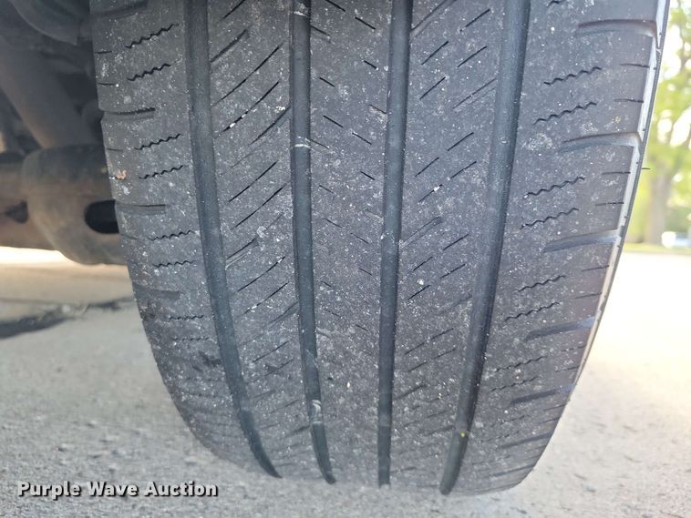 image for item DX6988 2012 Dodge Grand Caravan van