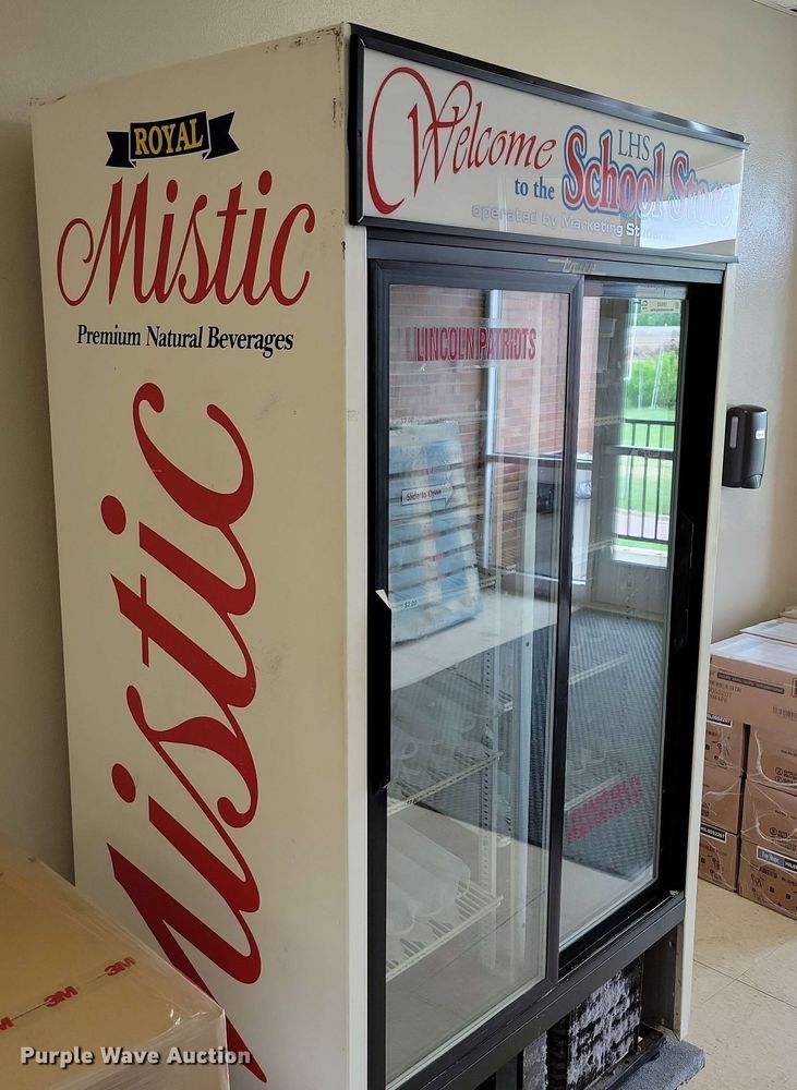 image for item DX6991 True GDM-37HL beverage cooler