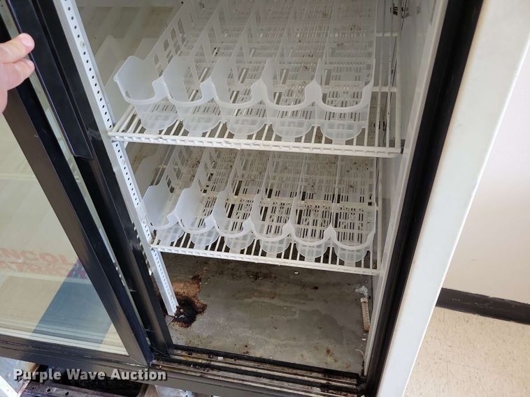 image for item DX6991 True GDM-37HL beverage cooler