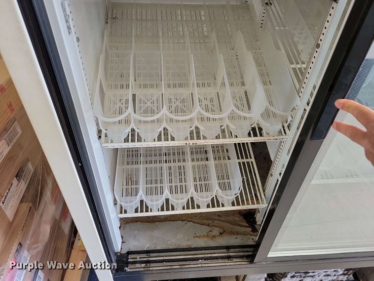 image for item DX6991 True GDM-37HL beverage cooler