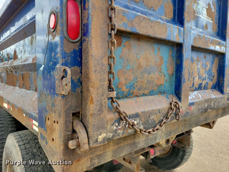 image for item DX6992 2004 Sterling L7500 dump truck