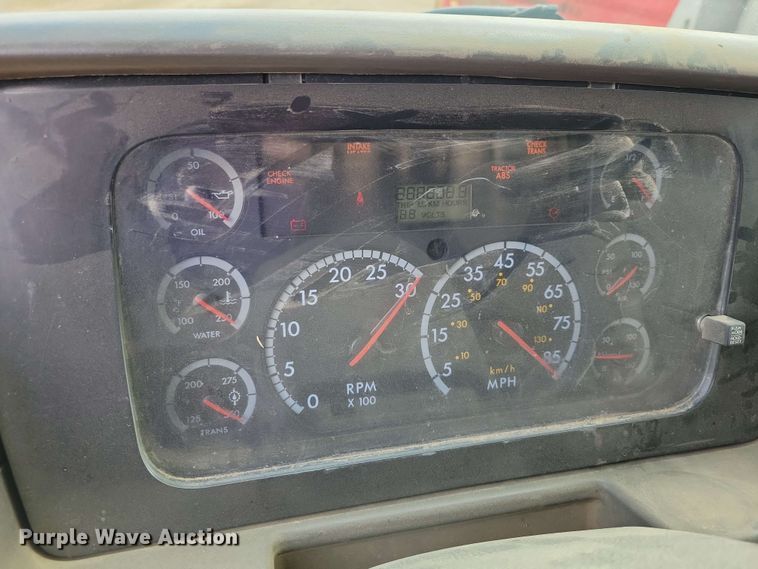 image for item DX6992 2004 Sterling L7500 dump truck