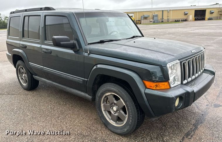 image for item DY0086 2006 Jeep Commander SUV