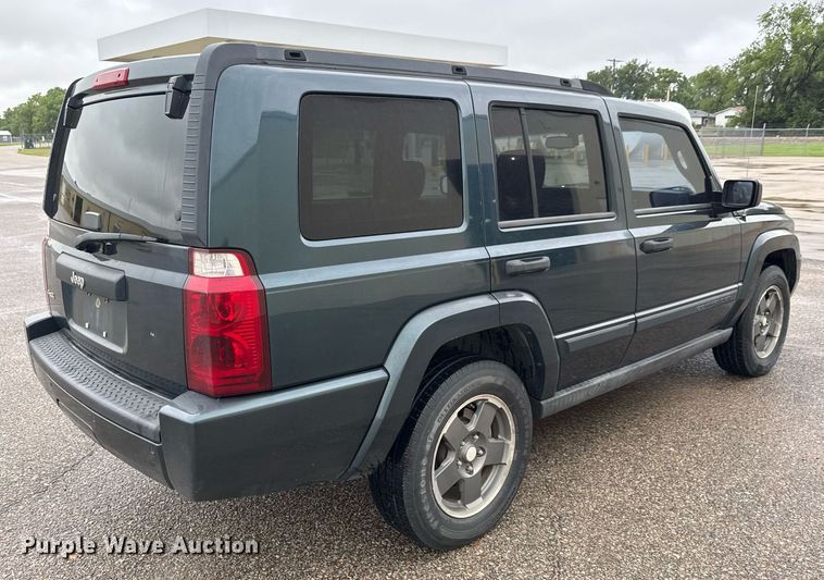 image for item DY0086 2006 Jeep Commander SUV