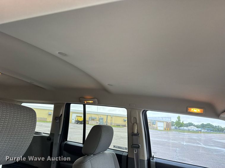 image for item DY0086 2006 Jeep Commander SUV