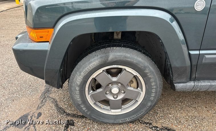 image for item DY0086 2006 Jeep Commander SUV