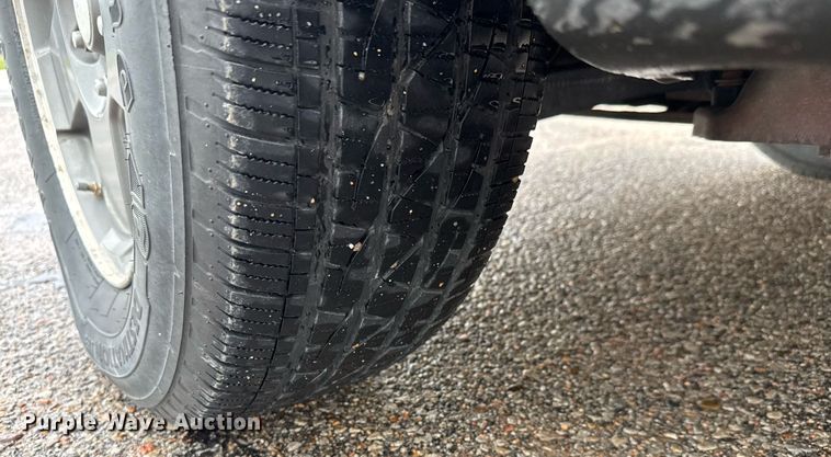 image for item DY0086 2006 Jeep Commander SUV