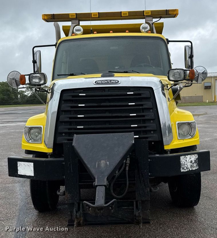 image for item DY0087 2014 Freightliner 108SD dump truck