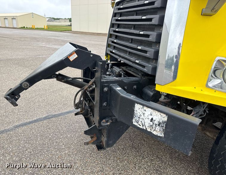 image for item DY0087 2014 Freightliner 108SD dump truck