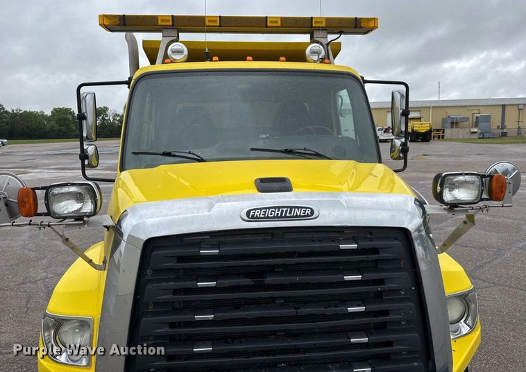 image for item DY0087 2014 Freightliner 108SD dump truck
